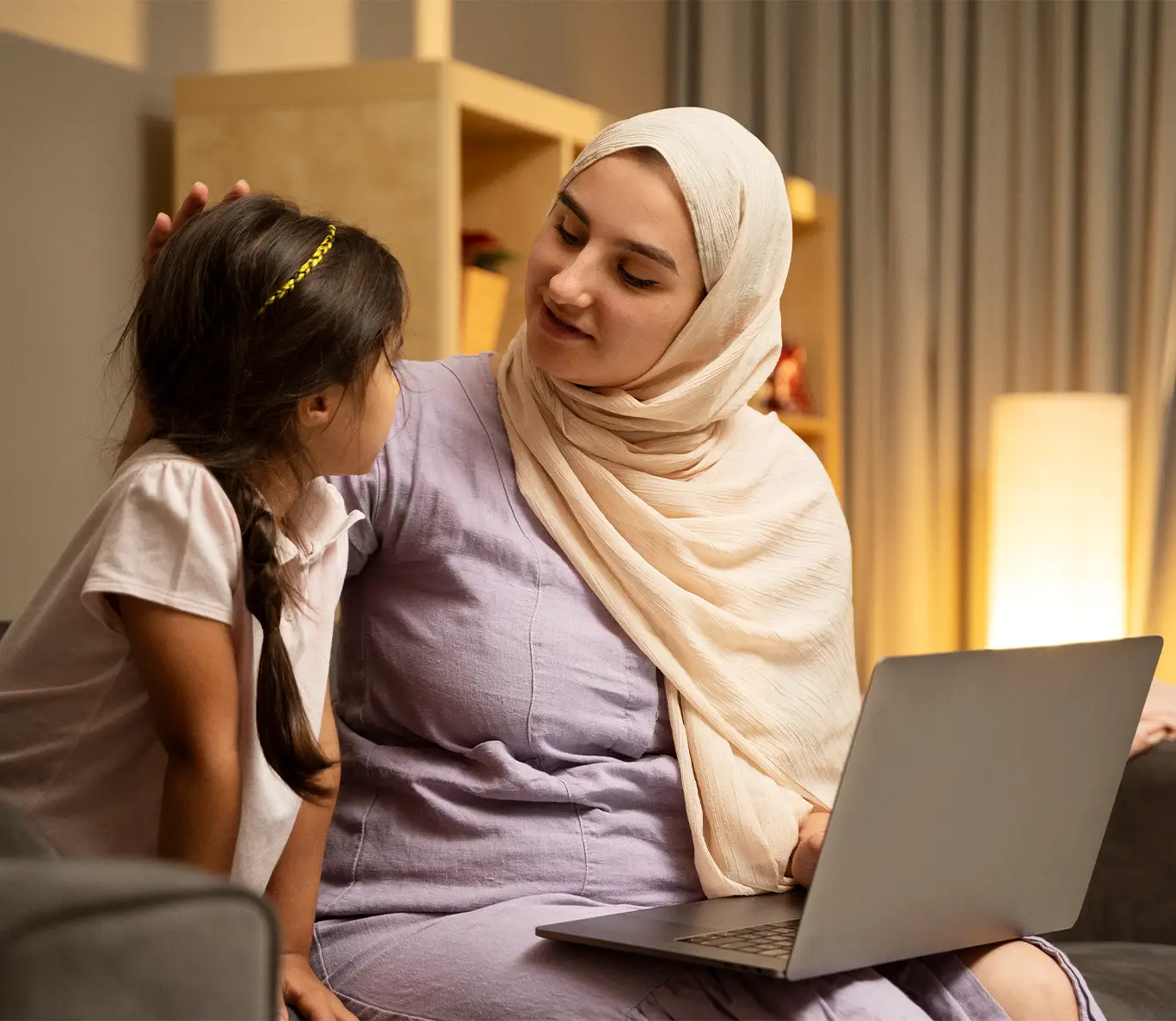 الحوار الأسري وأهميته في تربية الطفل