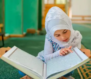 كيف تربي ابنك في السعودية علي قيم القرآن الكريم