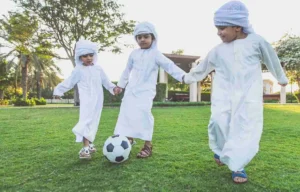 اختيار الأنشطة اللامنهجية المثالية لأطفالك في السعودية
