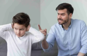 التعامل مع سلوكيات الرفض والتمرد عند المراهقين : دليل شامل للآباء في السعودية