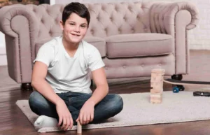 الحفاظ على الحدود والقواعد في مرحلة المراهقة: كيف تحقق التوازن في التعامل مع المراهقة في المملكة العربية السعودية؟